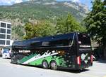 (276'310) - Rubi, Interlaken - BE 609'590 - Van Hool am 6. Juni 2025 beim Bahnhof Brig